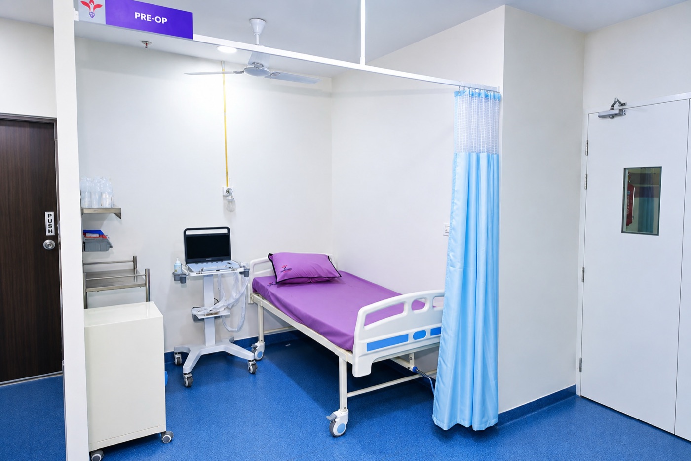 Pre-operative preparation bay at Sharada Laparoscopy Hospital